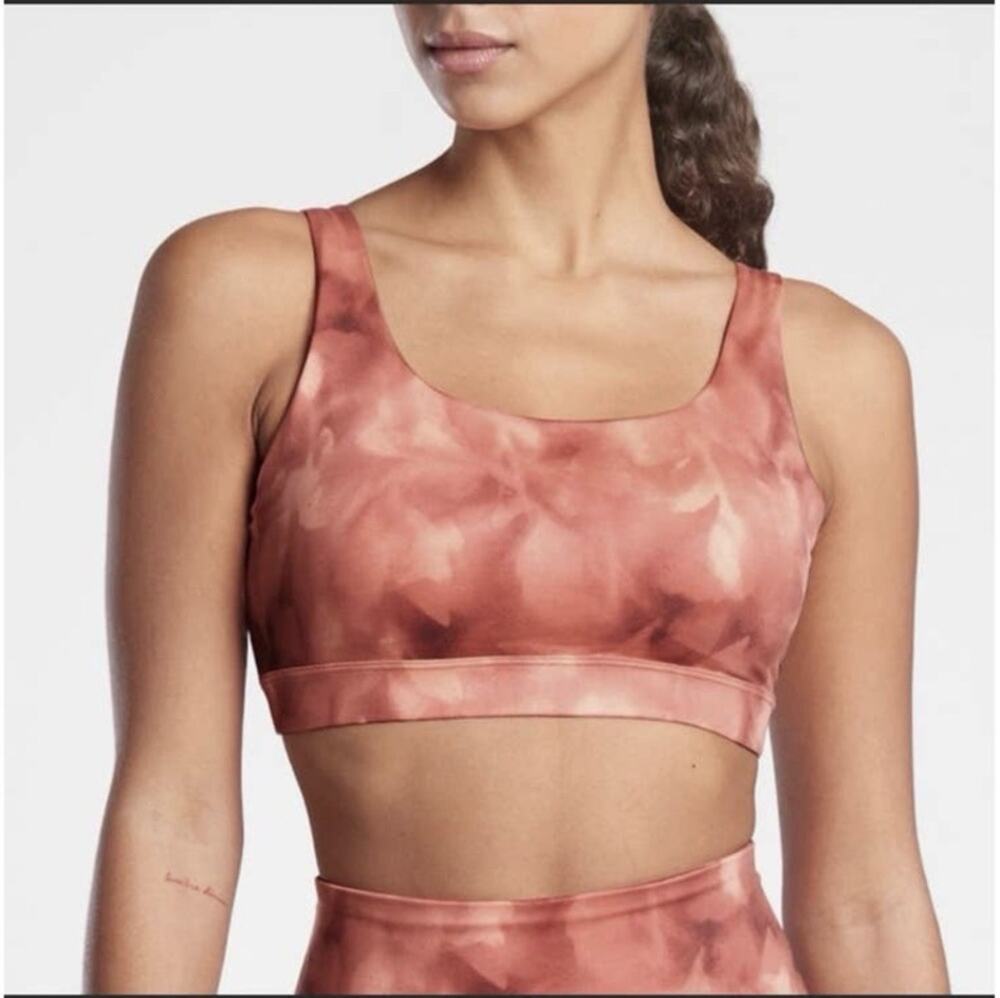Athleta Women’s Pink Tie Dye Sports Bra Wireless Pullover size Medium